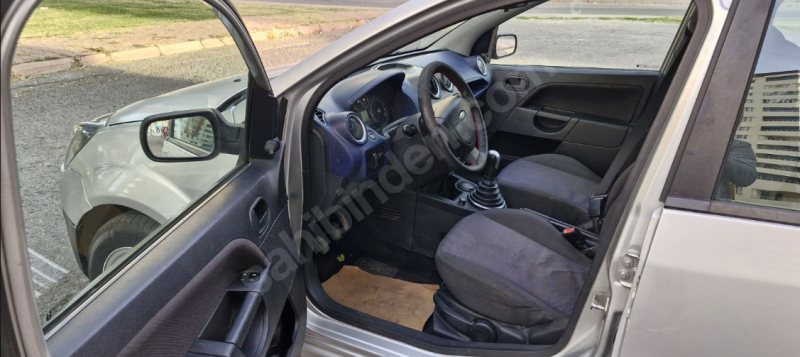 Gümrük Çıkışlı Ford Fiesta
