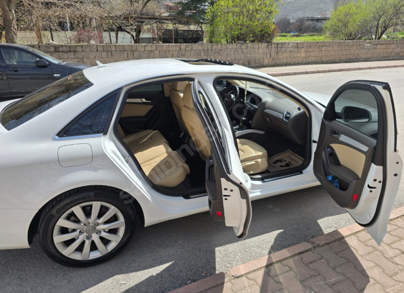 DEĞİŞENSİZ SPORTİF GÜÇLÜ YAKITCİMRİSİ 4X4 QUATTRO 188.000SUNROOF