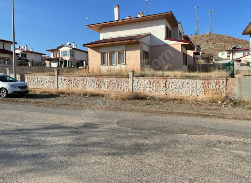 SATILIK VİLLA BÜYÜK TUZHİSAR TOKİ KREDİYE UYGUN BORÇSUZ