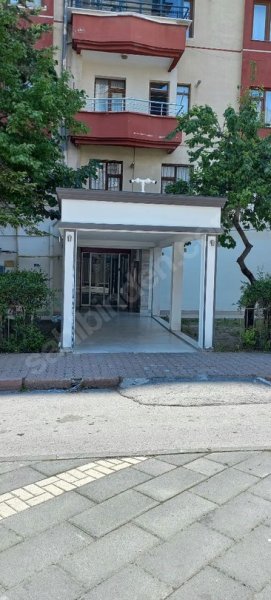 acil satılık ici full yapılı 180 metre merkezi asansörlü daire