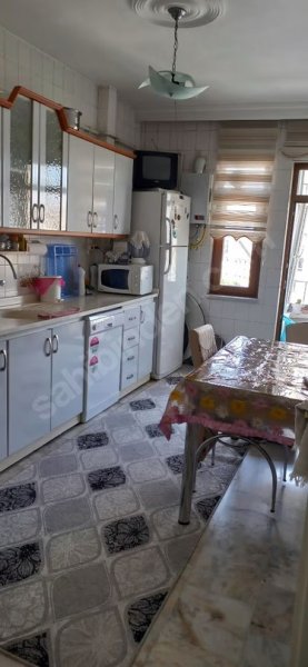 acil satılık ici full yapılı 180 metre merkezi asansörlü daire