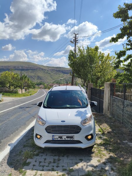 Ford Courier Titanyum Plus
