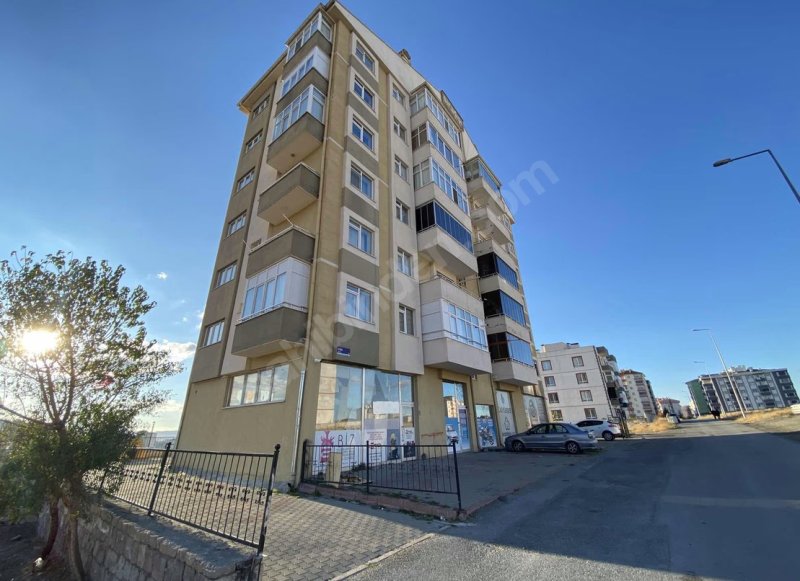 YAVUZSELİM DE ERCİYES MANZARALI SAHİBİNDEN 3+1 SATILIK DAİRE