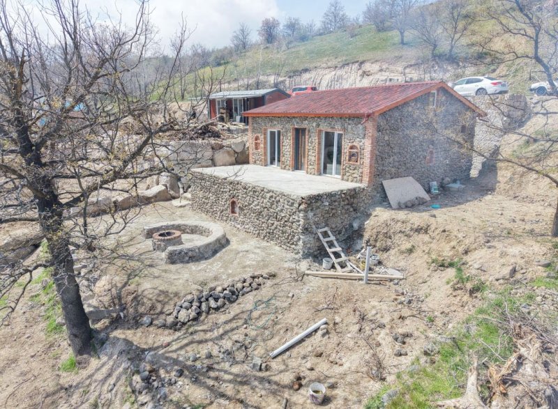 SAHİBİNDEN SATILIK TEK TAPU MÜSTAKİL EV VE 340 m2 ARSA ALANLI