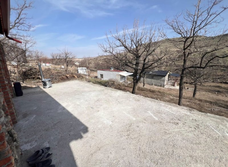 SAHİBİNDEN SATILIK TEK TAPU MÜSTAKİL EV VE 340 m2 ARSA ALANLI