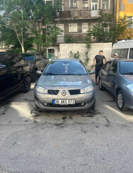 Acill satılık megane 2