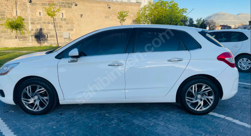 TR TEK EN UYGUN e-HDİ 6 Vites C4 2013