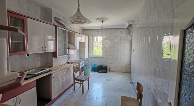 SAHİBİNDEN TUNA CADDESİ ÜZERİNDE ACİL SATILIK DAİRE !!!