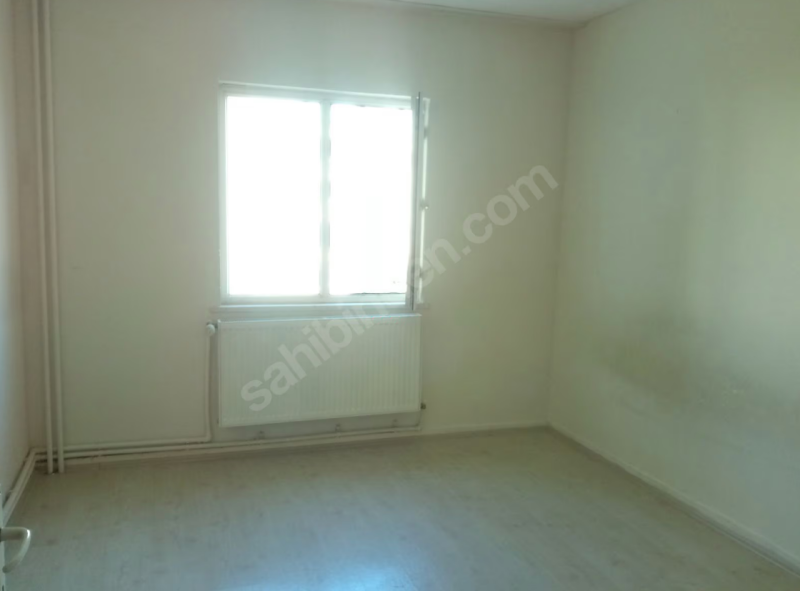 SAHİBİNDEN TRAMVAY DURAĞI YANI DAİRE