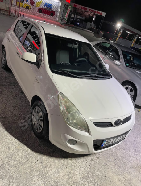 2012 HYUNDAI i20 1.4 CRDi TROY MODE | DİZEL | MANUEL | BAKIMLI