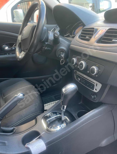 TEMİZ BAKIMLI OTOMATİK TOUCH