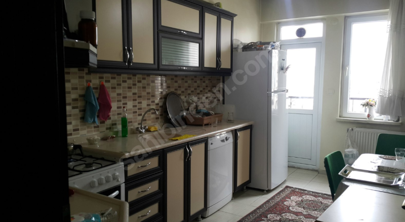 ESENYURTTA FULL EŞYALI LÜX 3+1 KOMBİLİ ŞEHİR MERKEZİNE 3KM