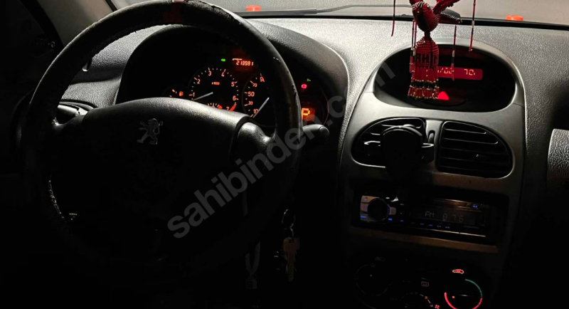 SAHİBİNDEN TEMİZ PEUGEOT 1.4 X-LİNE OTOMATİK