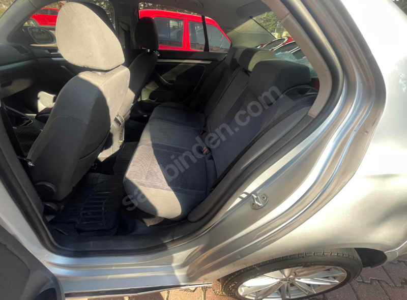 SAHİBİNDEN HATASIZ - BOYASIZ - EKSTRALI JETTA 1.4 TSI 140 HP