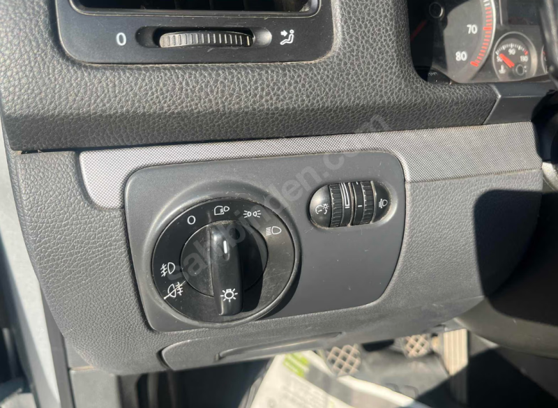 SAHİBİNDEN HATASIZ - BOYASIZ - EKSTRALI JETTA 1.4 TSI 140 HP