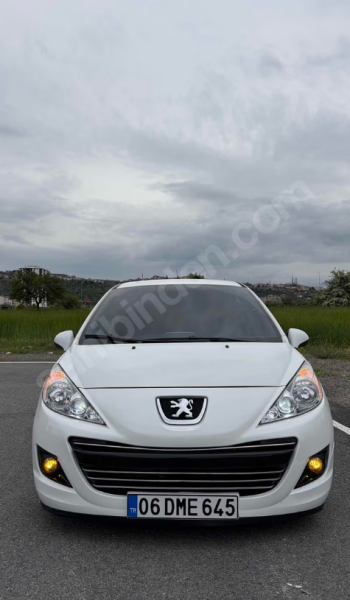 FULL EKSTRALI BEBEK GİBİ GECEYİ AYDINLATAN BEYAZ PEUGEOT 207