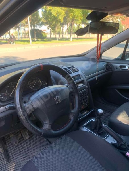 Peugeot 407