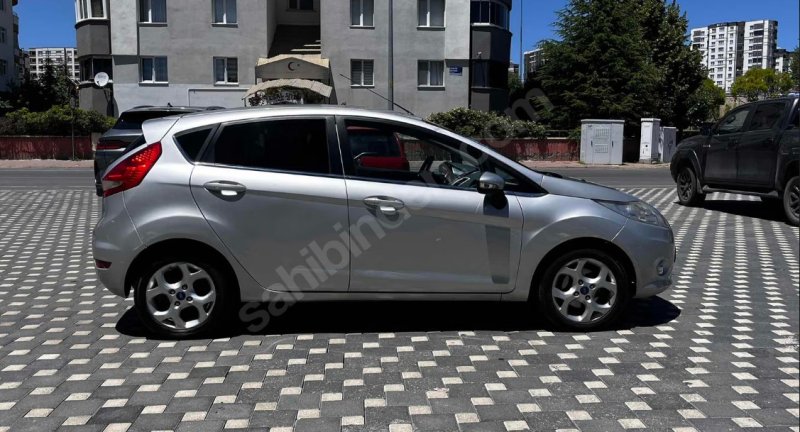 2011 159 BİN KM TİTANIUM
