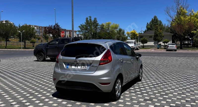 2011 159 BİN KM TİTANIUM