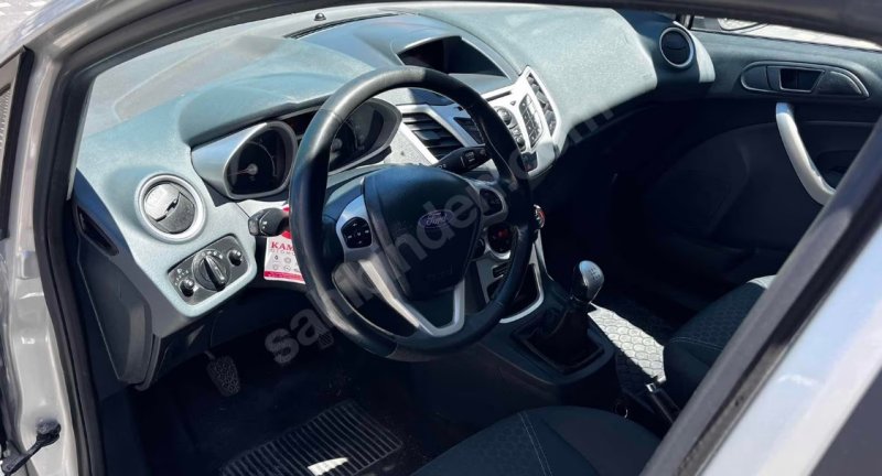 2011 159 BİN KM TİTANIUM