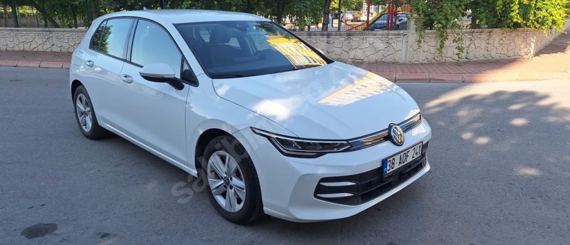 İLK SAHİBİNDEN HATASIZ BOYASIZ 2025 MODEL VOLKSWAGEN GOLF