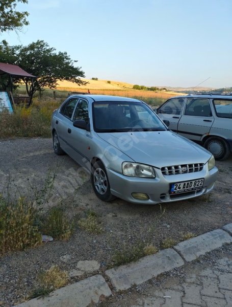 Hyundai Accent 1.5 GL Milenyum Tramersiz Bayan Öğretmenden Temiz