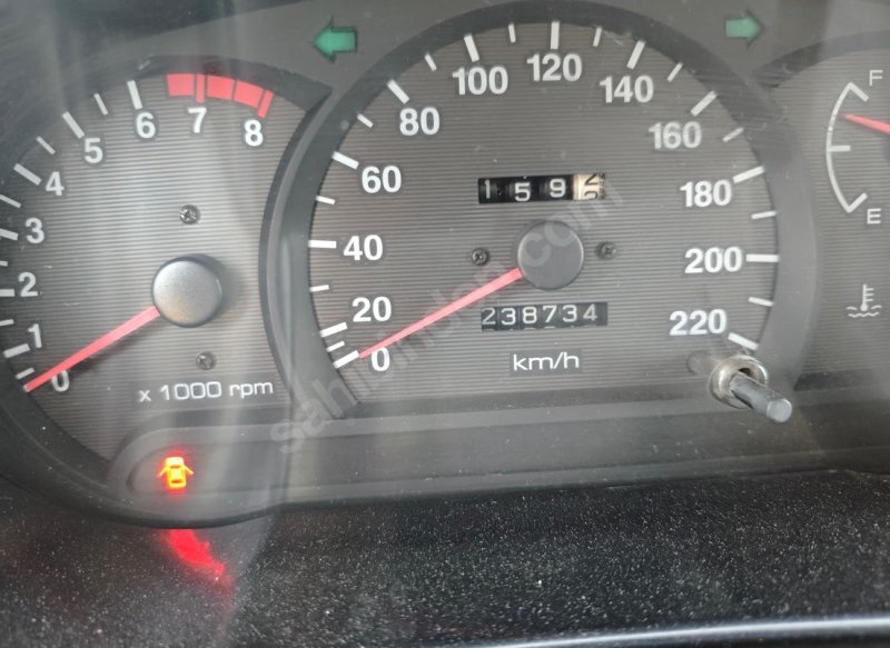 Hyundai Accent 1.5 GL Milenyum Tramersiz Bayan Öğretmenden Temiz