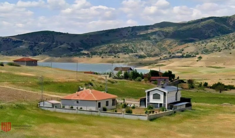 FELAHİYE KALE MAH. YOL KENARI 570M² TEK TAPU PARSEL