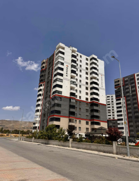 Erkilet bade 4 sitesinde manzaralı büyük 4+1 daire