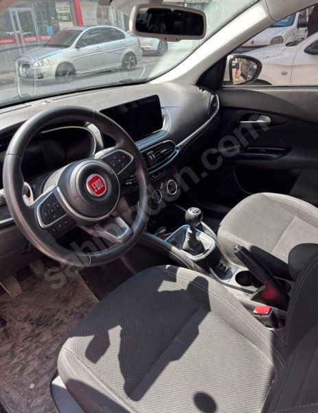 sıfır ayarında egea 38.000 KM içinde sigara bile içilmemiş