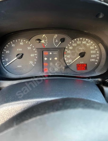Emsallerine Göre Temiz 2000 Clio 1.4 | Bakımlı | TEMİZ