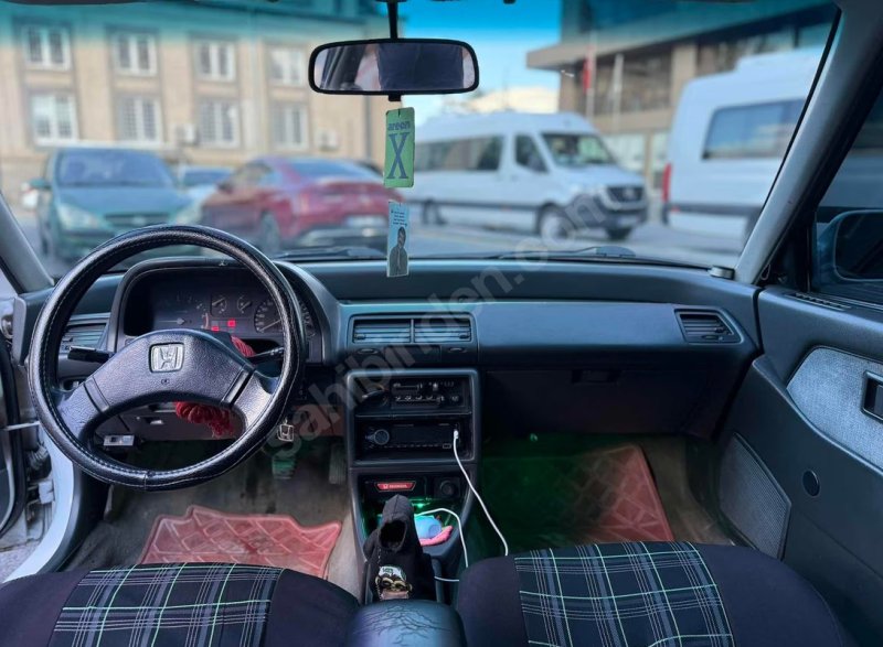 Sahibinden temiz civic aile aracı