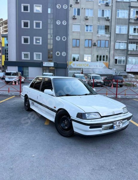 Sahibinden temiz civic aile aracı