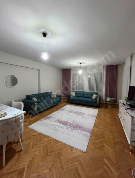 güzel konum ana cad yakın pazar yeri yanı