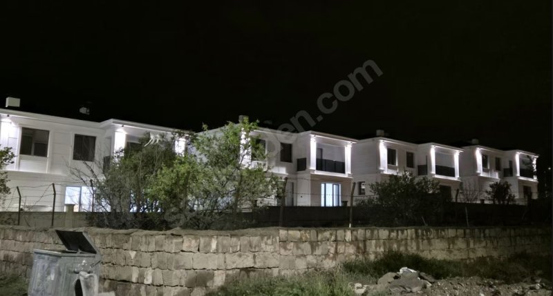 YERLEŞİM İÇİNDE MÜKEMMEL 5+1 VİLLA