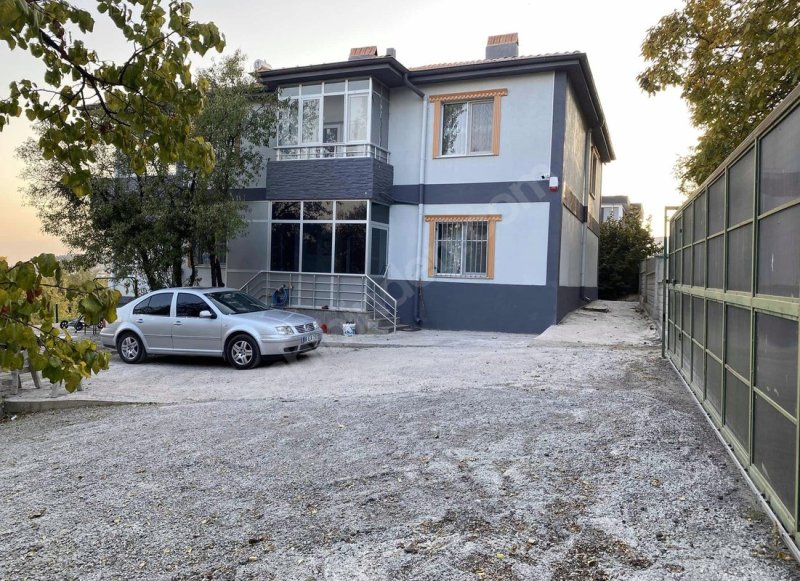 Yazır Mah. İçmederesi mevki dublex ev tek tapu 3.400 m2