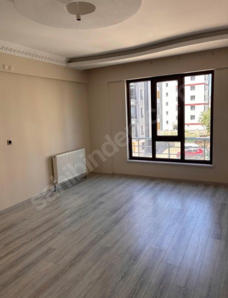 MİTHATPAŞADA SAHİBİNDEN 3+1 KİRALIK DAİRE
