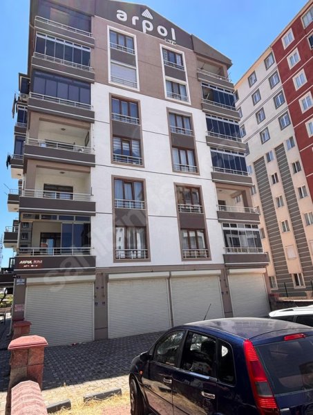 MİTHATPAŞADA SAHİBİNDEN 3+1 KİRALIK DAİRE