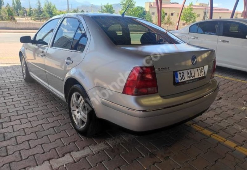 2003 MODEL BORA