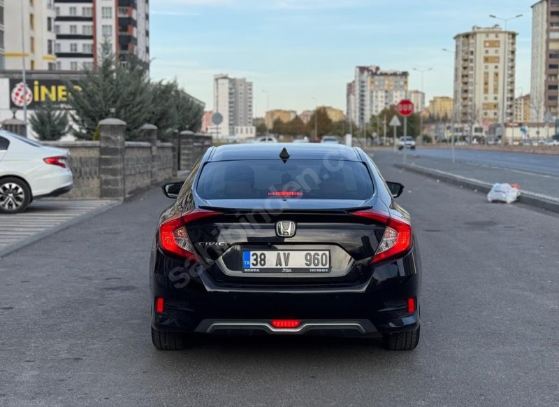 SAHİBİNDEN TEMİZ HONDA CİVİC AİLE ARABASI
