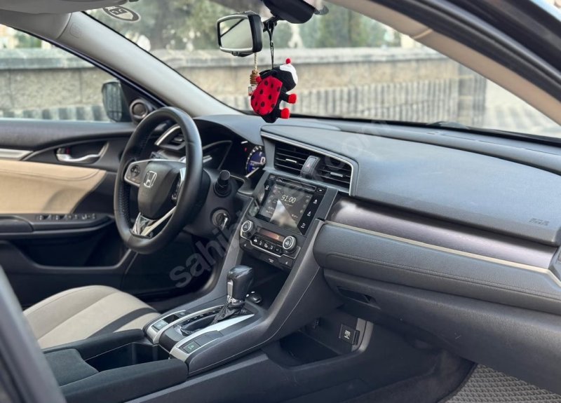 SAHİBİNDEN TEMİZ HONDA CİVİC AİLE ARABASI