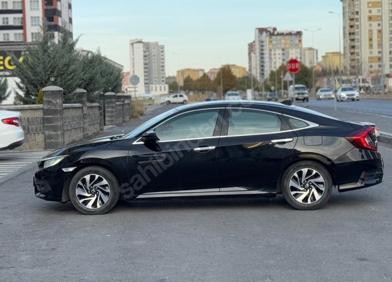 SAHİBİNDEN TEMİZ HONDA CİVİC AİLE ARABASI