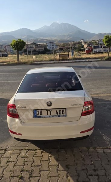 TEMİZ KM DÜŞÜK AİLE ARACI