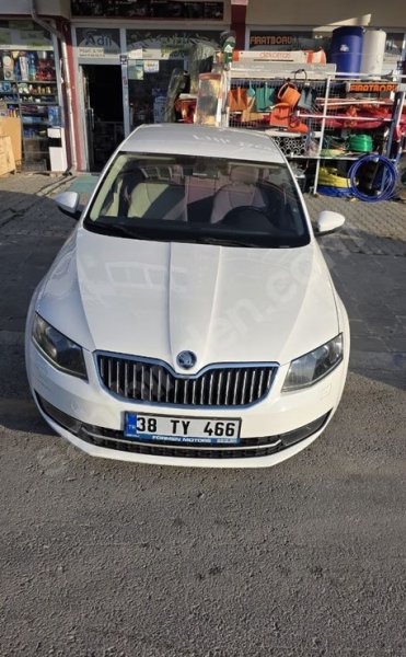 TEMİZ KM DÜŞÜK AİLE ARACI
