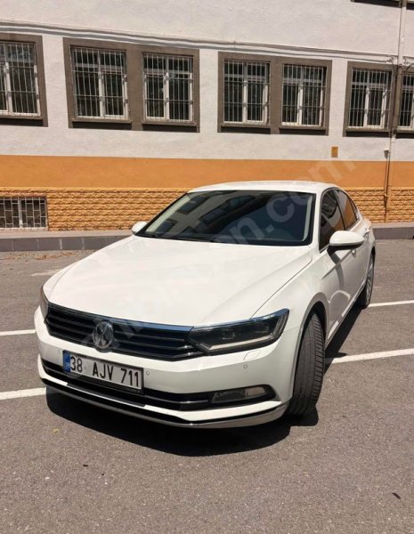 2015 VOLKSWAGEN PASSAT 1.6 TDI BLUEMOTION HIGHLINE DSG