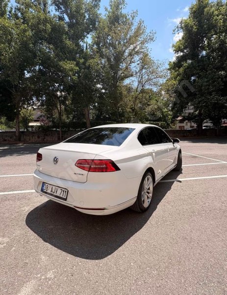 2015 VOLKSWAGEN PASSAT 1.6 TDI BLUEMOTION HIGHLINE DSG
