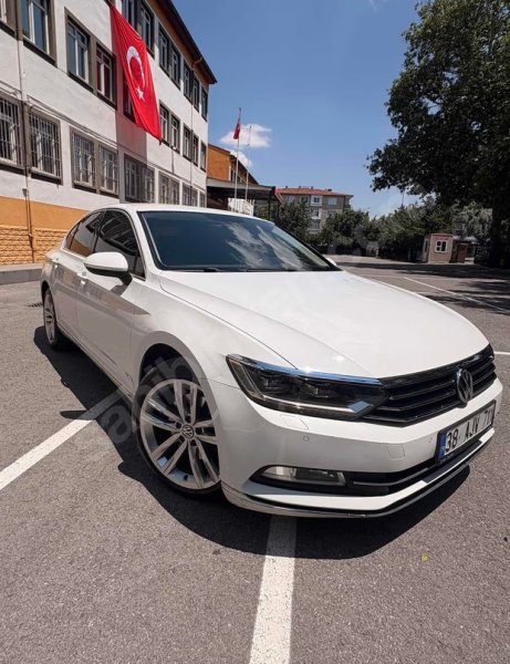 2015 VOLKSWAGEN PASSAT 1.6 TDI BLUEMOTION HIGHLINE DSG
