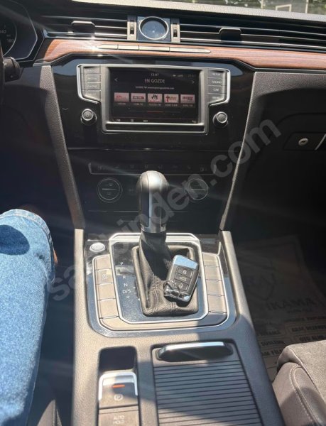 2015 VOLKSWAGEN PASSAT 1.6 TDI BLUEMOTION HIGHLINE DSG