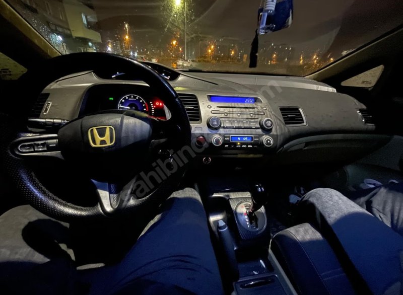 SAHİBİNDEN TEMİZ HONDA CİVİC DREAM