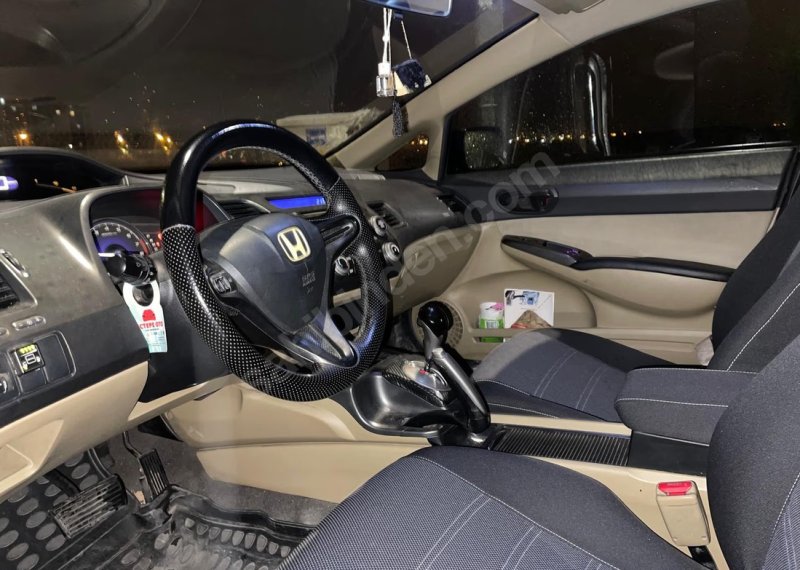 SAHİBİNDEN TEMİZ HONDA CİVİC DREAM